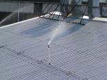 屋根への散水状況2